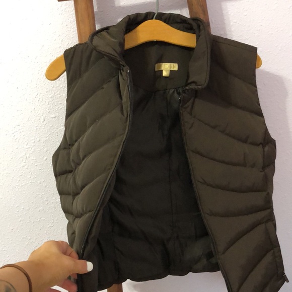 Brown Puffer Vest - Picture 5 of 5